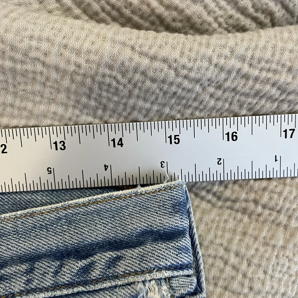 Vtg Levis 501 Jeans Mens 32x34 (fit 30x32) Made in USA 90s Distressed Thrashed